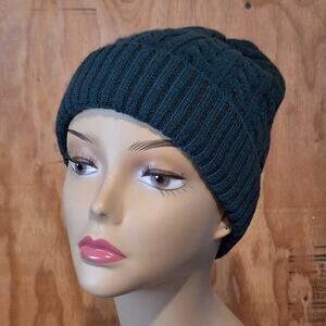 NWT Octobre Editions Men's OS Beanie 100% Merino Wool Cable Knit Outdoor Winter